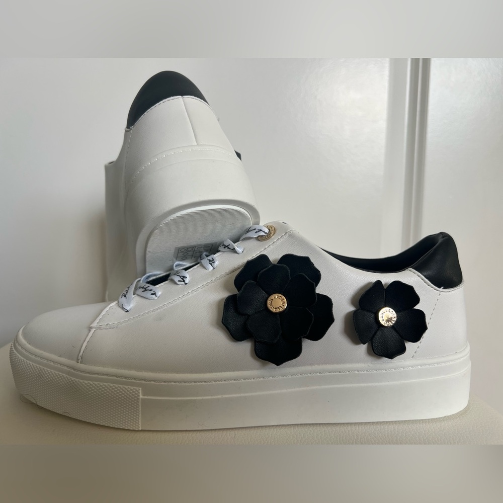 Women’s Karl Lagerfeld Black Flower White Sneaker size 8.5